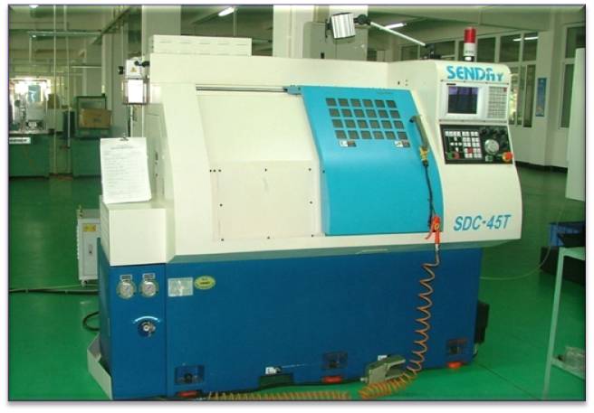 CNC 加工机